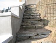 esempio di scala tra vari livelli in pietra