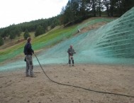 Semina di scarpate e terre rinforzate mediante idrosemina a spessore